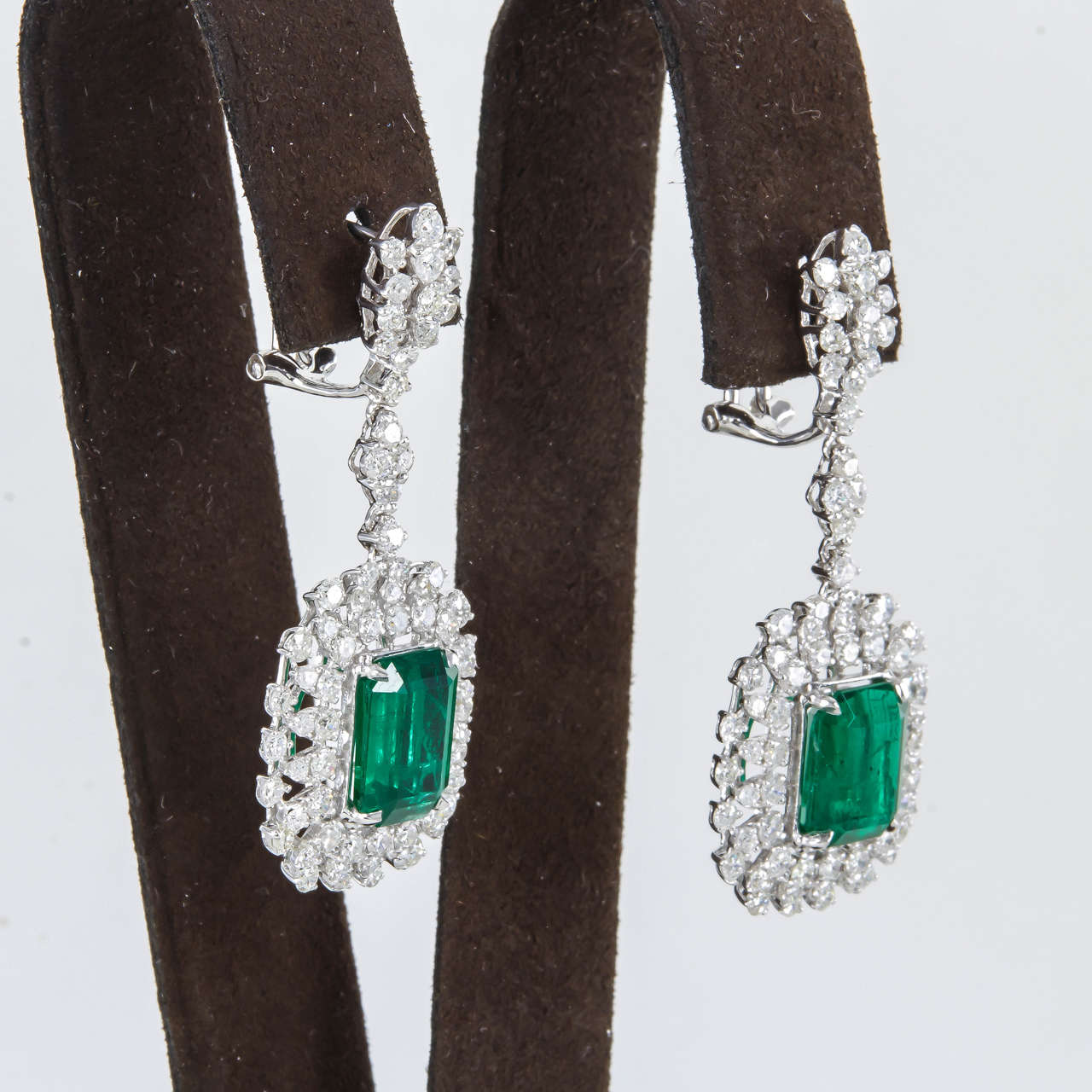 Women's Emerald Diamond Gold Drop Earrings